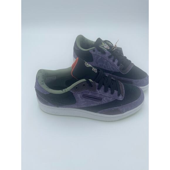 NWT DC Comic Reebok Classic Club C Joker HQ4573 US 6 - Picture 2 of 5